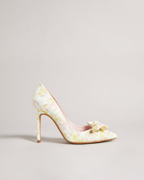 <P><Span Style="Text-Decoration: Underline;">Sketchy Magnolia 100Mm Bow Court Shoe</Span></P>